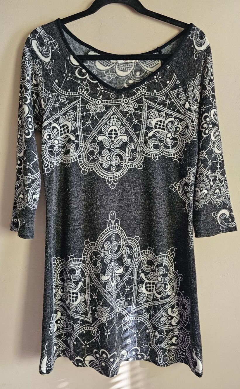 Aryeh Women's Paisley Print 3/4 Sleeve Knit Dress size Small Casual